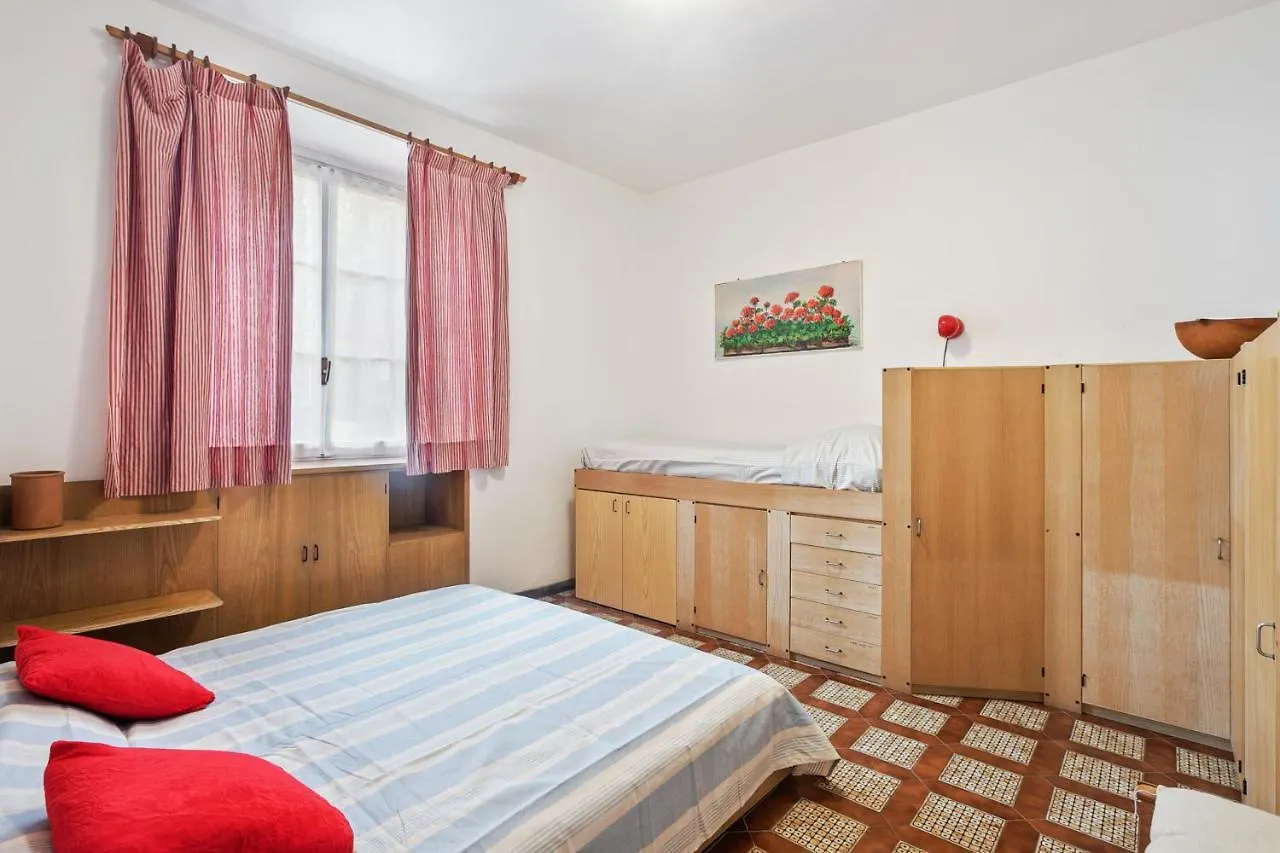 Camogli Bright Apartment With Parking